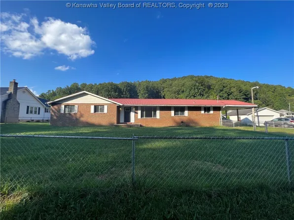 5087 Coal River Rd, Bloomingrose, WV 25024