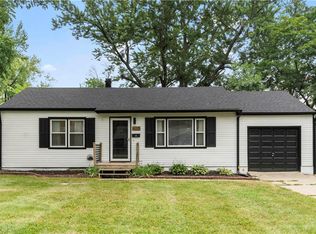 4019 W 62nd Ter, Fairway, KS 66205