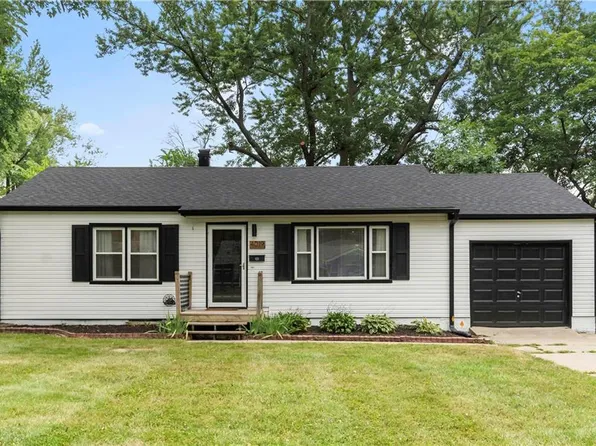 4019 W 62nd Ter, Fairway, KS 66205