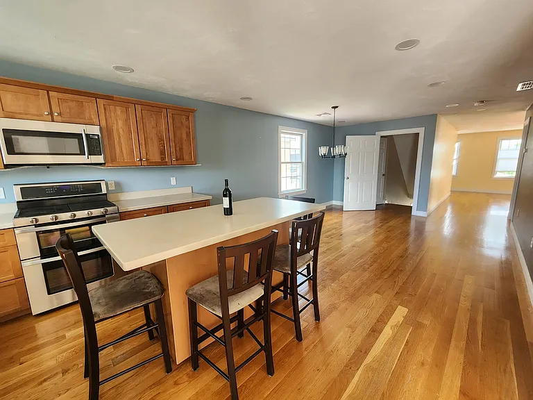 140 Malden St #2 — Photo 3