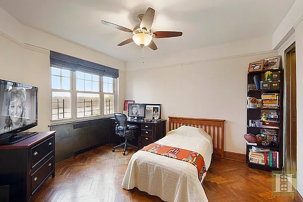 Sold by Halstead Real Estate | media 27