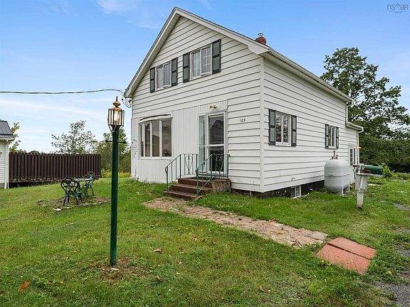 2nd image of 189 James St
