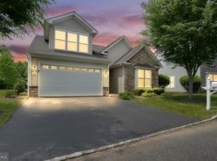 3445 W Branch Ln, Garnet Valley, PA 19060
