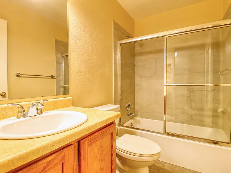 Bathroom at second floor