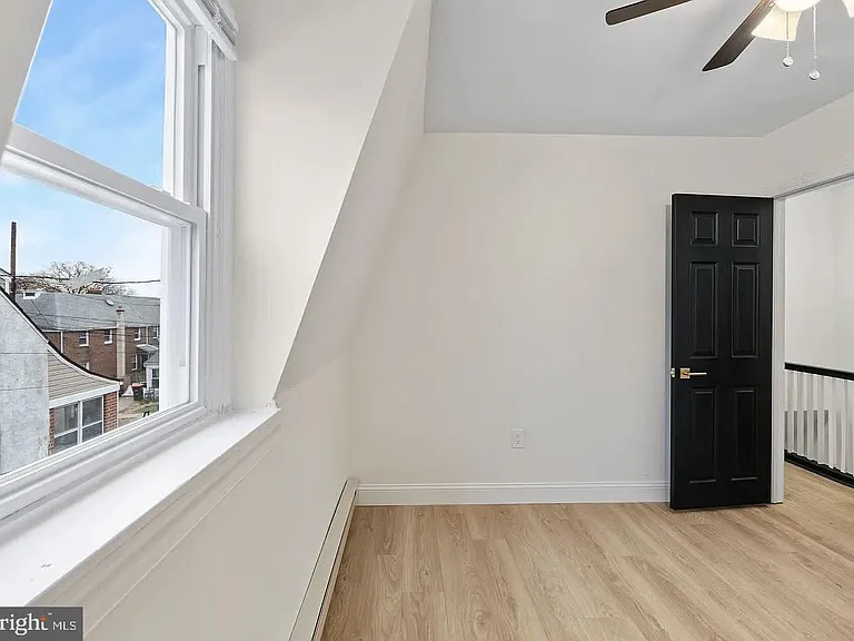 1118 Brown St #318 — Photo 6