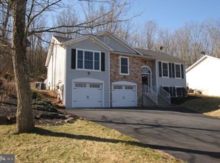 45 Ironmaster Rd, Drums, PA 18222