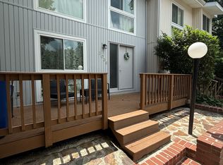 3036 Sugar Ln, Vienna, VA 22181