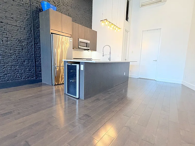 106 N 6th St #2F — Photo 16