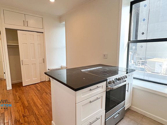 5th image of 108 9th Ave #5C