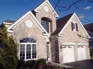 73 Lewis Dr, Mays Landing, NJ 08330
