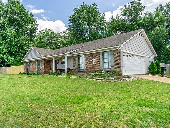 3rd image of 6353 Yale Rd