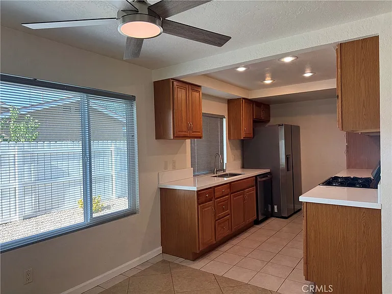 1792 N Ann St — Photo 7