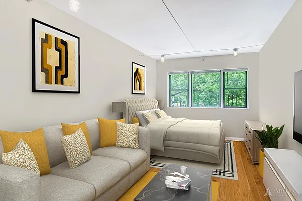 Rented by Anchor Associates | media 16