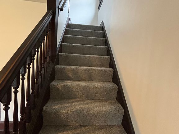 4th image of 2203 Willowdale Ave