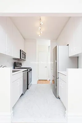 Rented by Mirador Real Estate | media 17