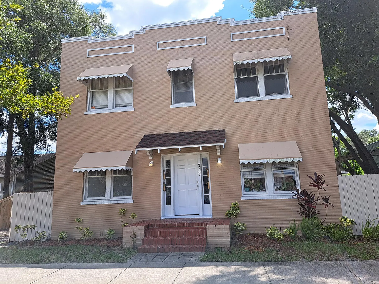 1 bed, 700 sqft, $1,250 — Photo 1