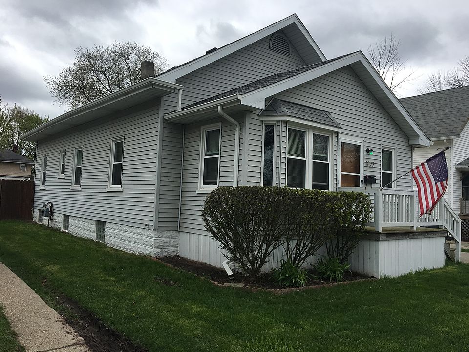 1st image of 1422 Gillett St