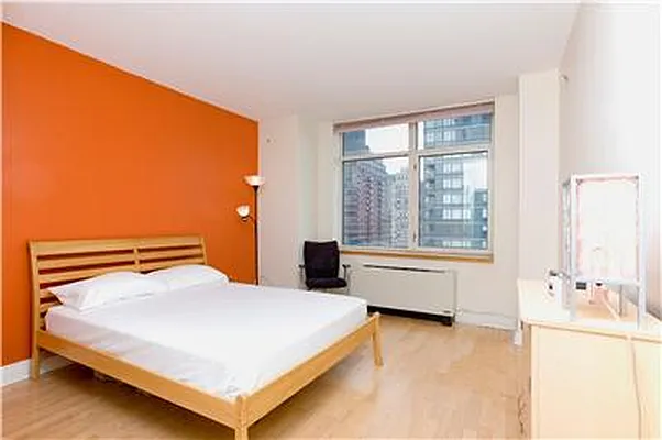 Rented by R New York | media 4