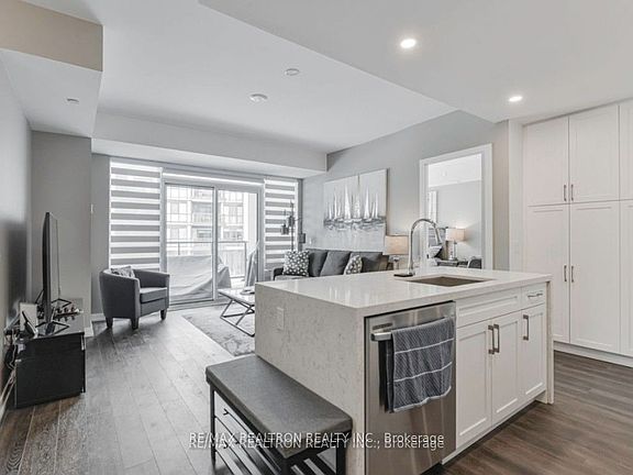 2nd image of 415 Sea Ray Ave #234