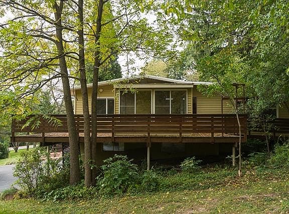 4th image of 4690 Midway Dr