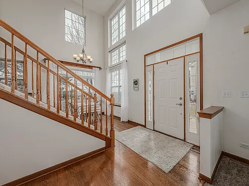 142 W Park Ave #D Photo 1