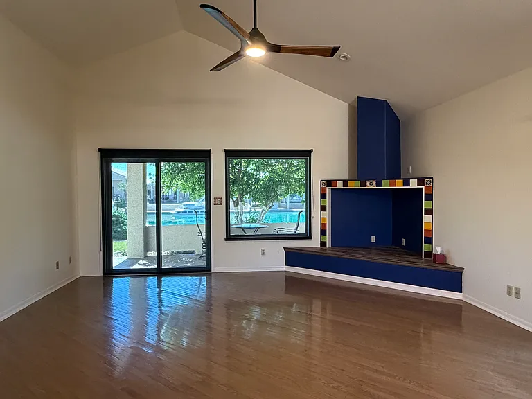 8977 W Lisbon Ln — Photo 8