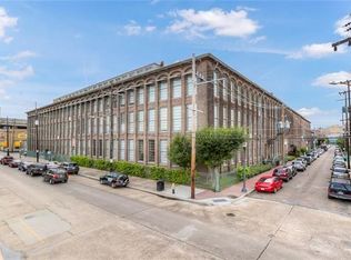 920 Poeyfarre St APT 328, New Orleans, LA 70130