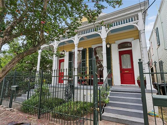 2nd image of 2221-23 Laurel St