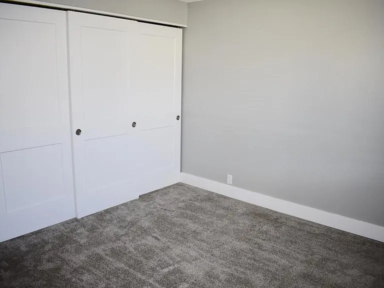 3110 NE Tide Ave — Photo 11