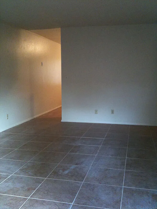 2521 N Center St — Photo 4