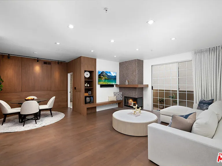 930 N Doheny Dr #317 — Photo 1