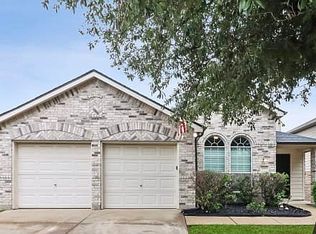12612 Summerwood Dr, Burleson, TX 76028