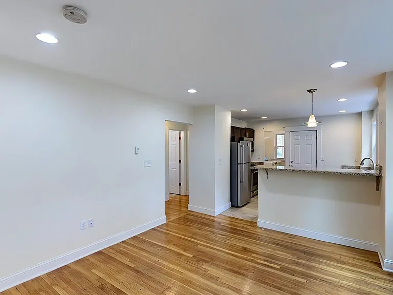 742 Washington St #1 — Photo 2