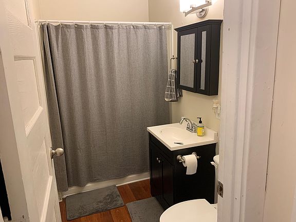 4th image of 402 N Delaware St APT 205