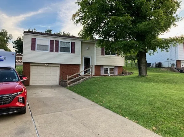8 Cree Dr, Greensburg, PA 15601