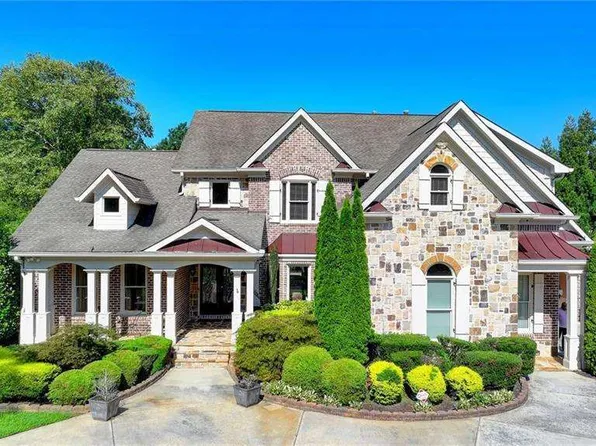 1375 Tree Ln, Snellville, GA 30078