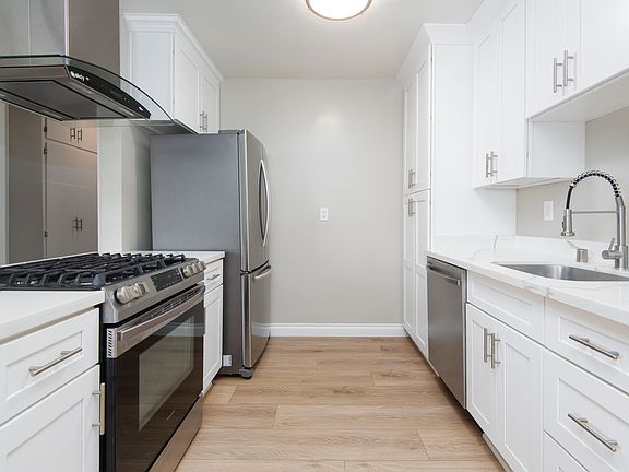 5th image of 3810 Wade St APT 14