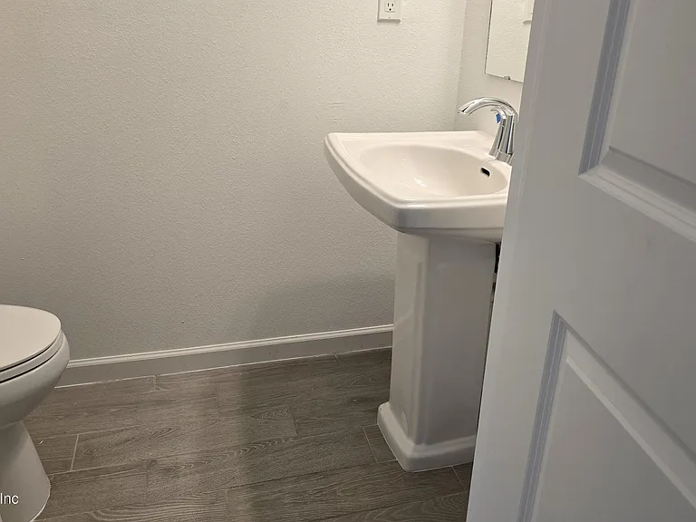 6821 Gable Grove Ave — Photo 5