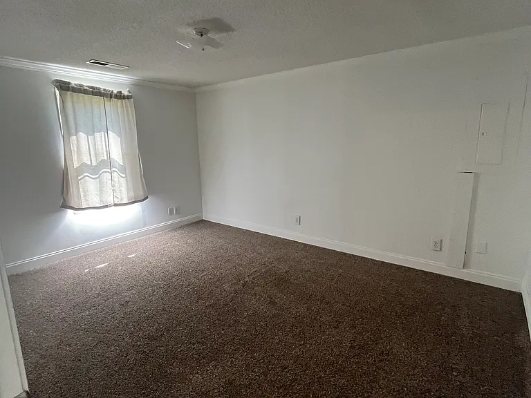 937 Red Fox Rd — Photo 18