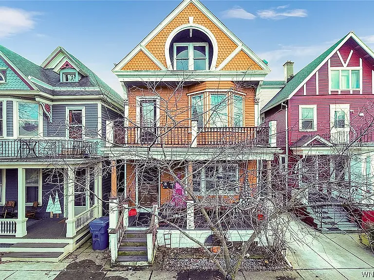 64 Cottage St #1 — Photo 1
