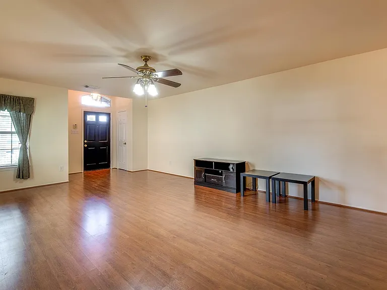 18231 Afton Hollow Ln — Photo 6