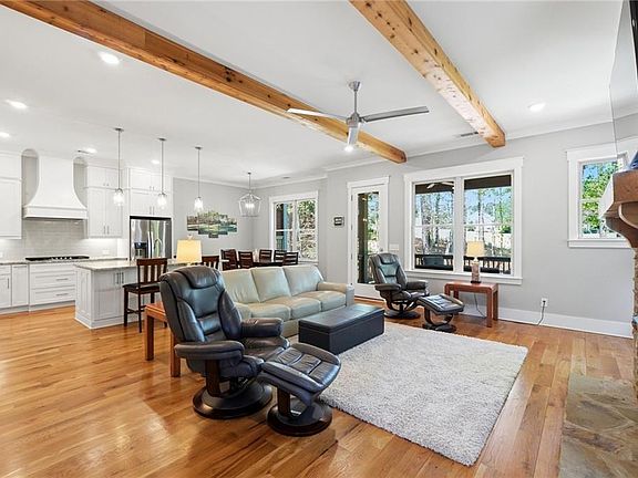 5th image of 206 Trecastle Sq