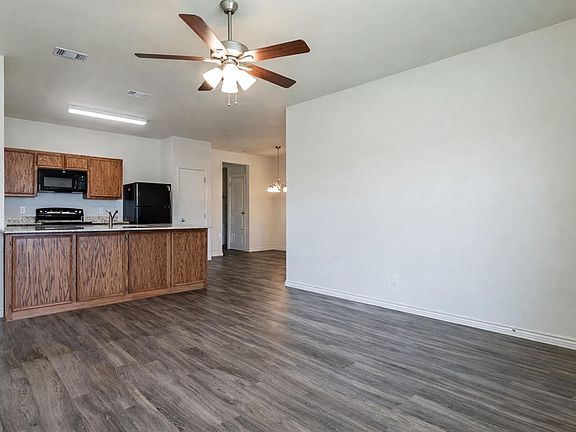 5th image of 3204 Stonewall Dr Unit A