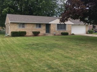 2136 Augsburg Dr, Saginaw, MI