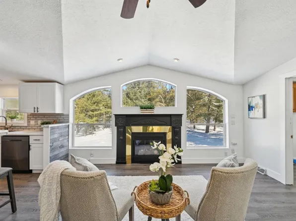 938 Glen Lane, Wisconsin Dells, WI 53965