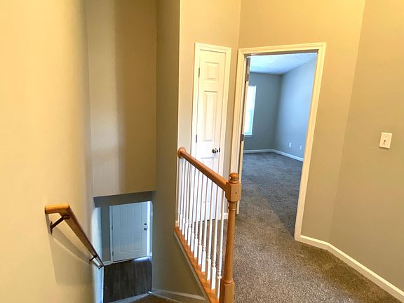 5th image of 463 Dabney Dr
