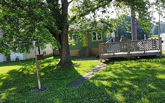 5th image of 3653 Murdoch Ave