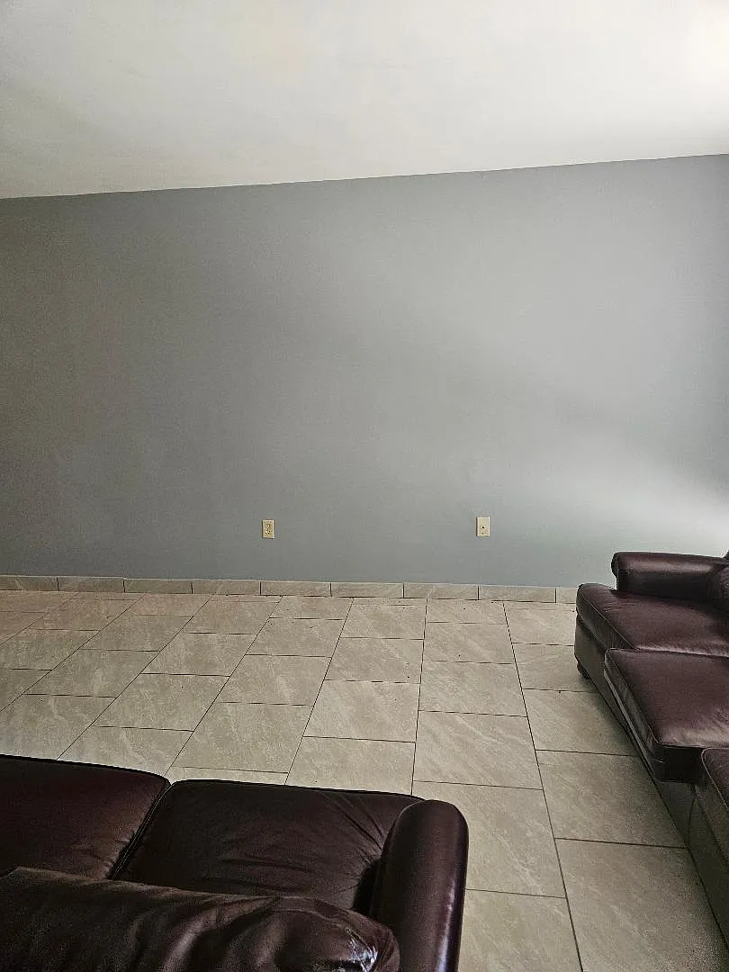2 bed, 881 sqft, $2,100 — Photo 1