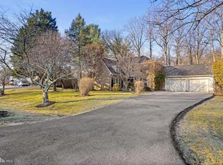 9412 Falls Bridge Ln, Rockville, MD 20854