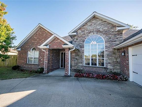 2nd image of 509 Grand Ct